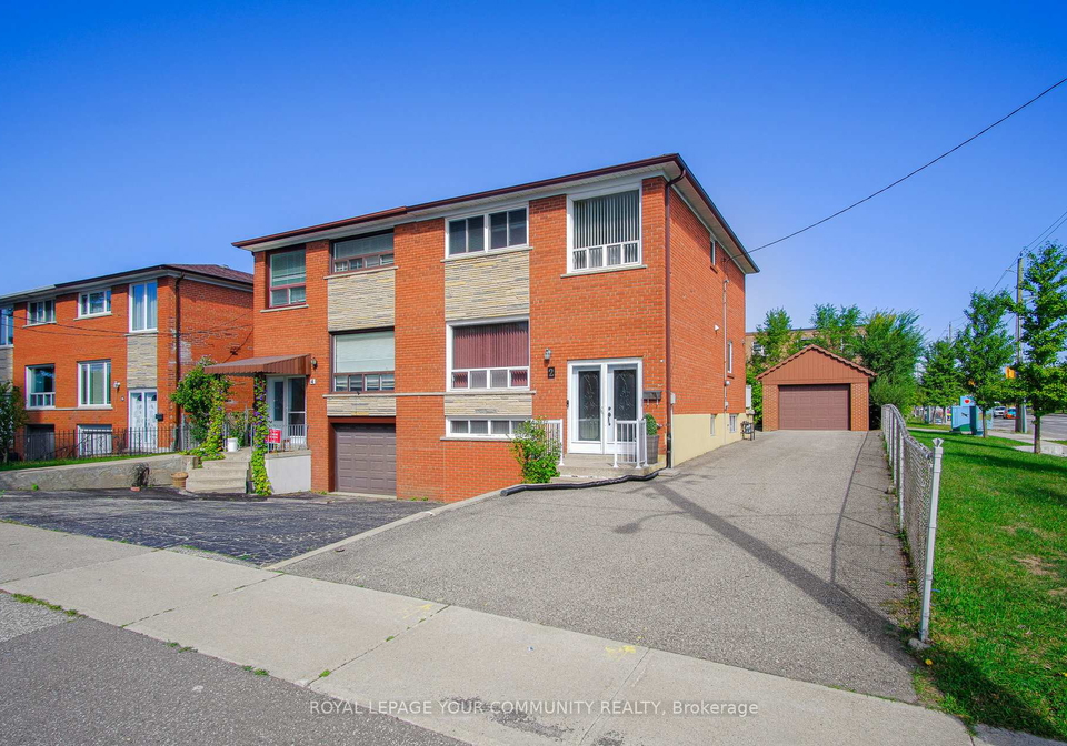 2-maryport-avenue-york-ontario-w12391092
