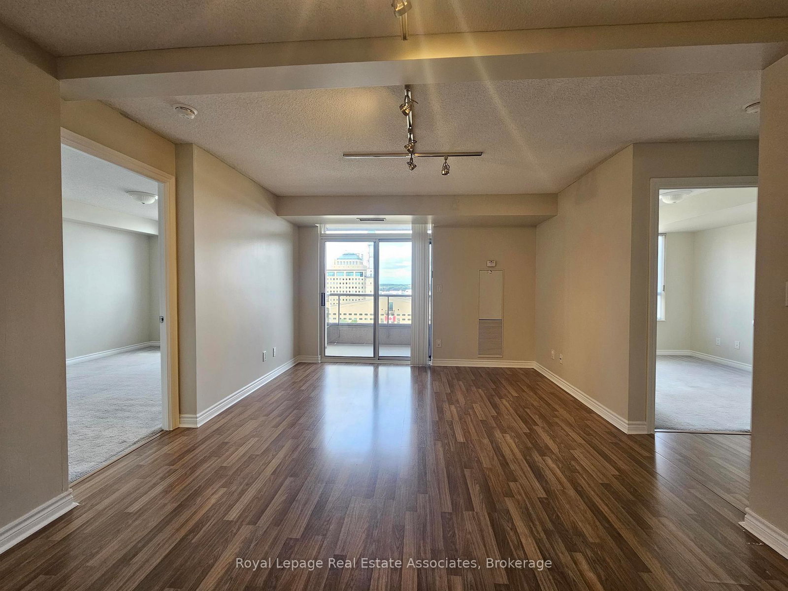 3888-duke-of-york-boulevard-mississauga-ontario-w12391172