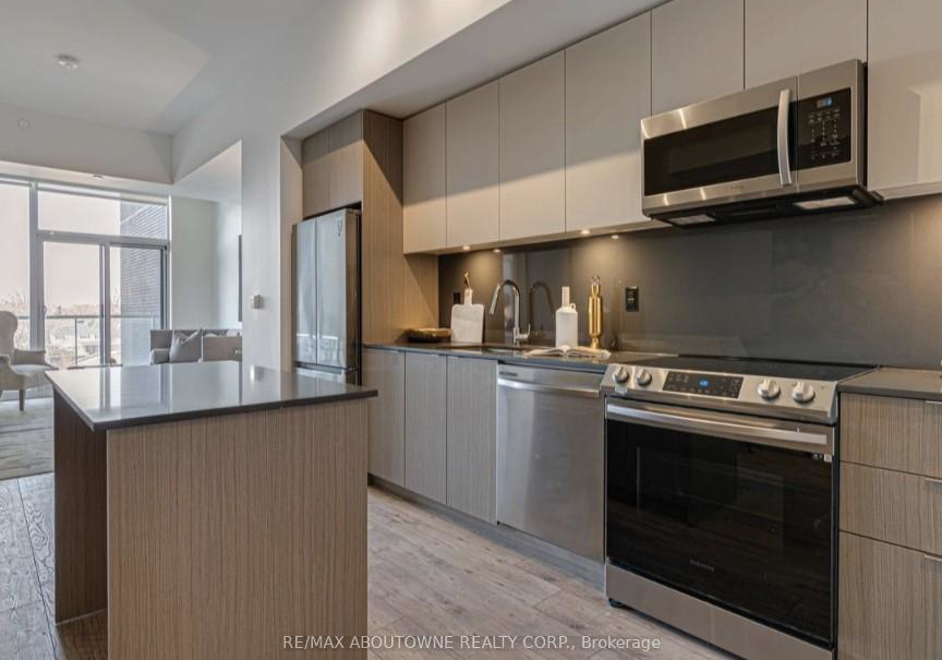 125-bronte-road-oakville-ontario-w12391436