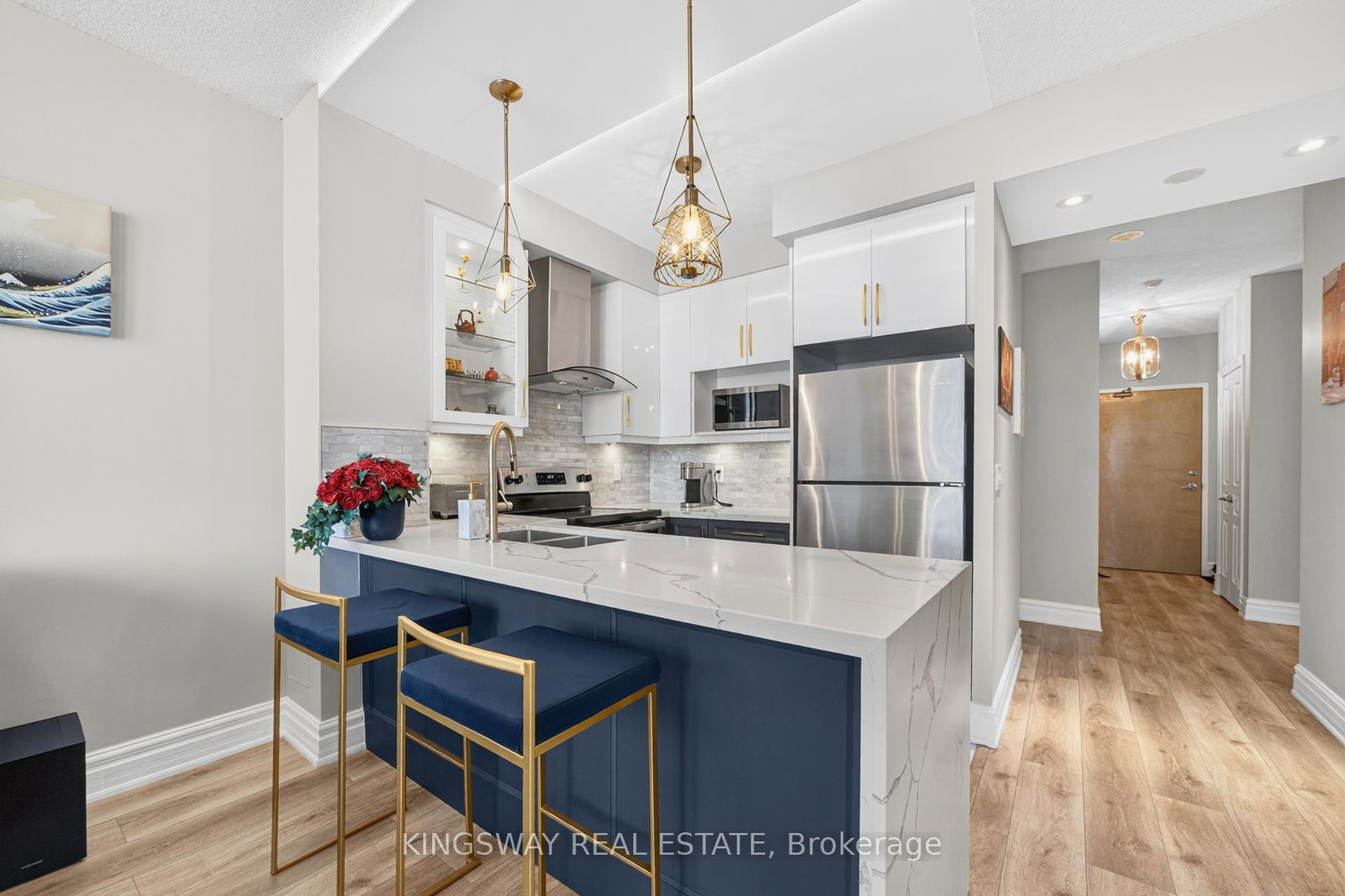 220-burnhamthorpe-road-mississauga-ontario-w12391498