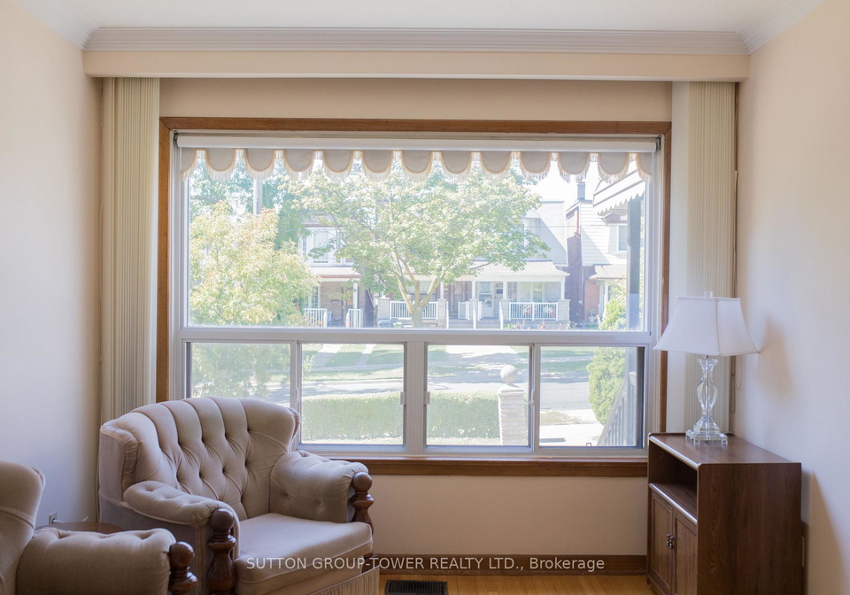 107-caledonia-road-toronto-ontario-w12391604