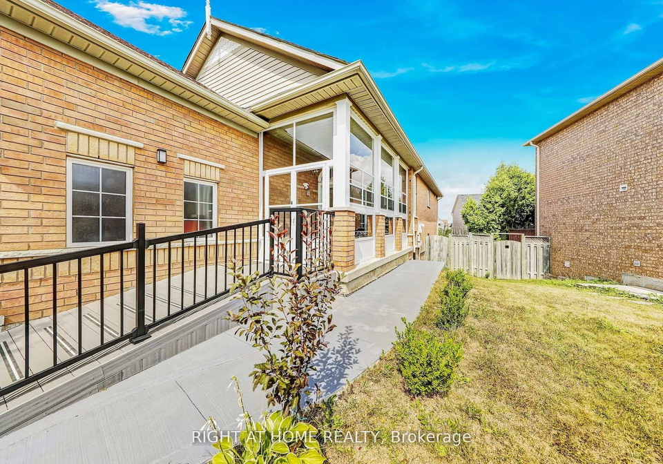 36-hayloft-court-brampton-ontario-w12391832