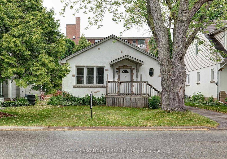 469-woodland-avenue-burlington-ontario-w12391948