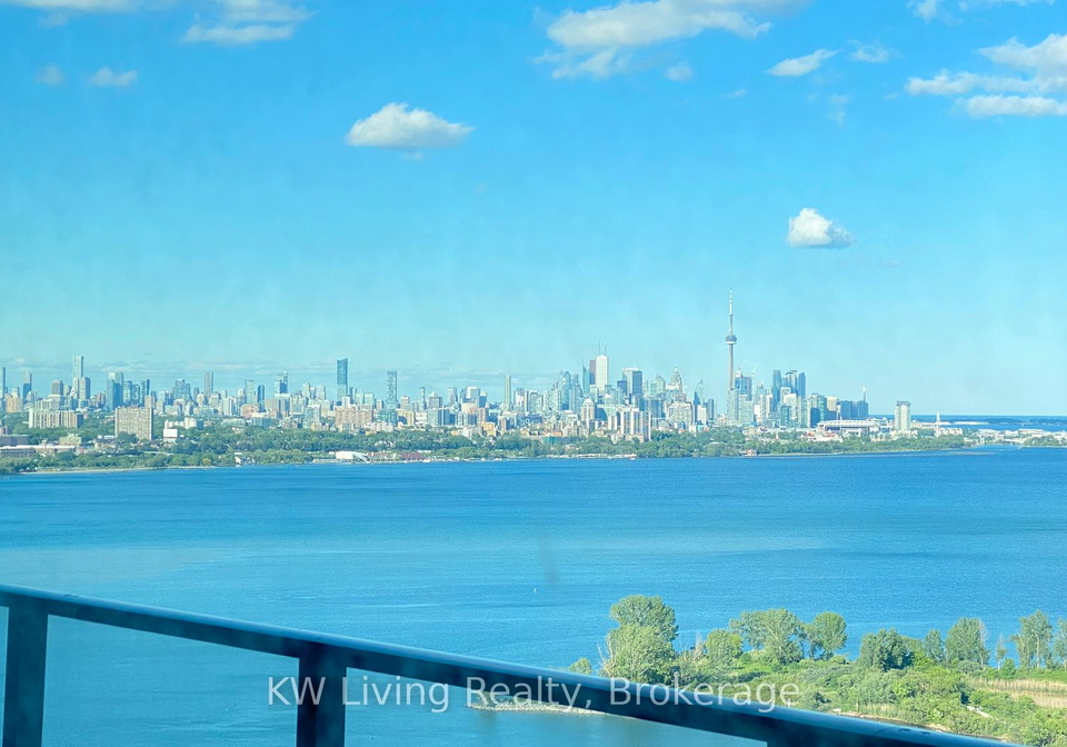 20-shore-breeze-drive-etobicoke-ontario-w12391982