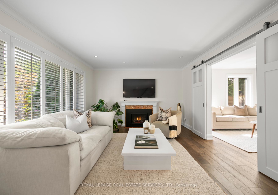 70-chestnut-hills-parkway-etobicoke-ontario-w12392031