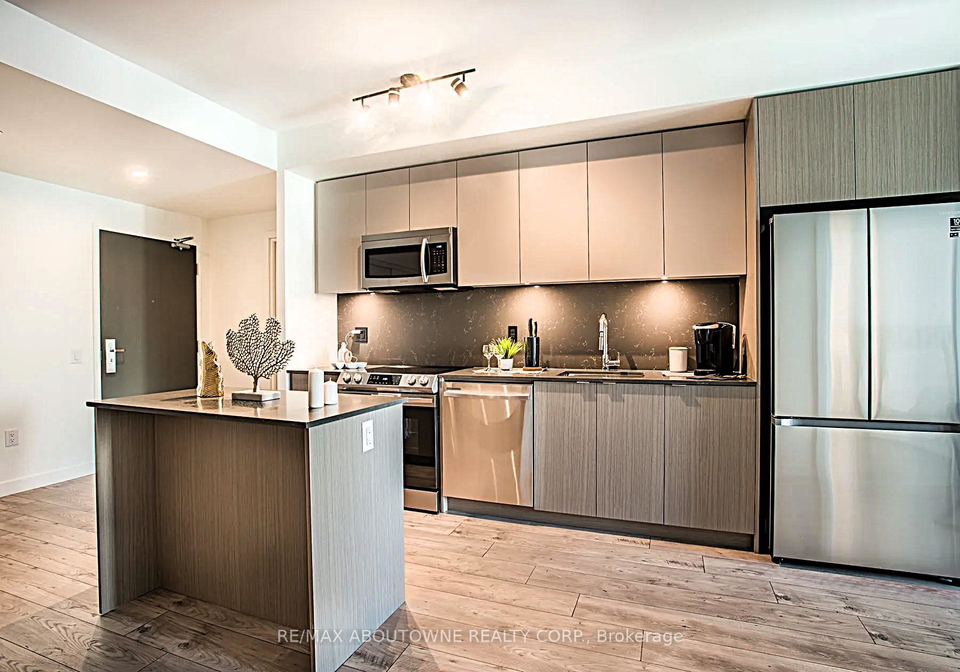 133-bronte-road-oakville-ontario-w12392135