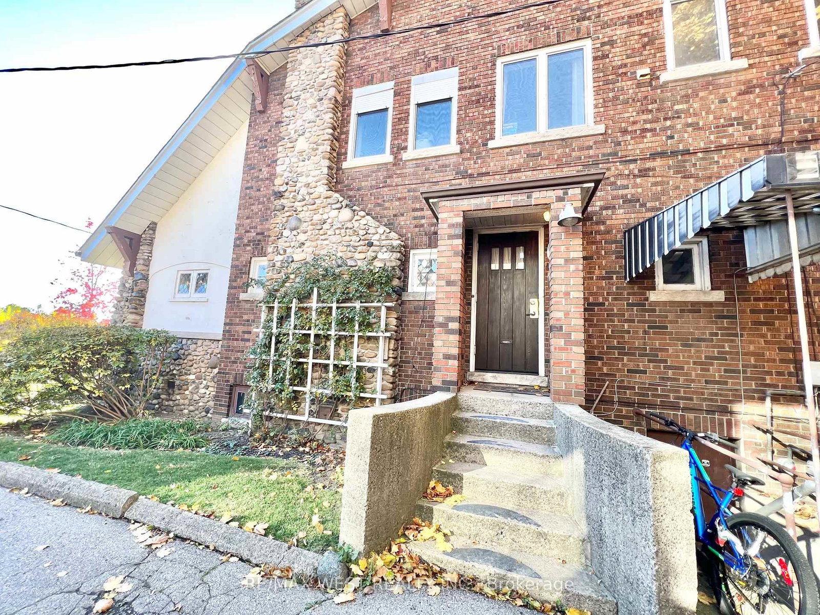 14-glenavon-road-toronto-ontario-w12392206