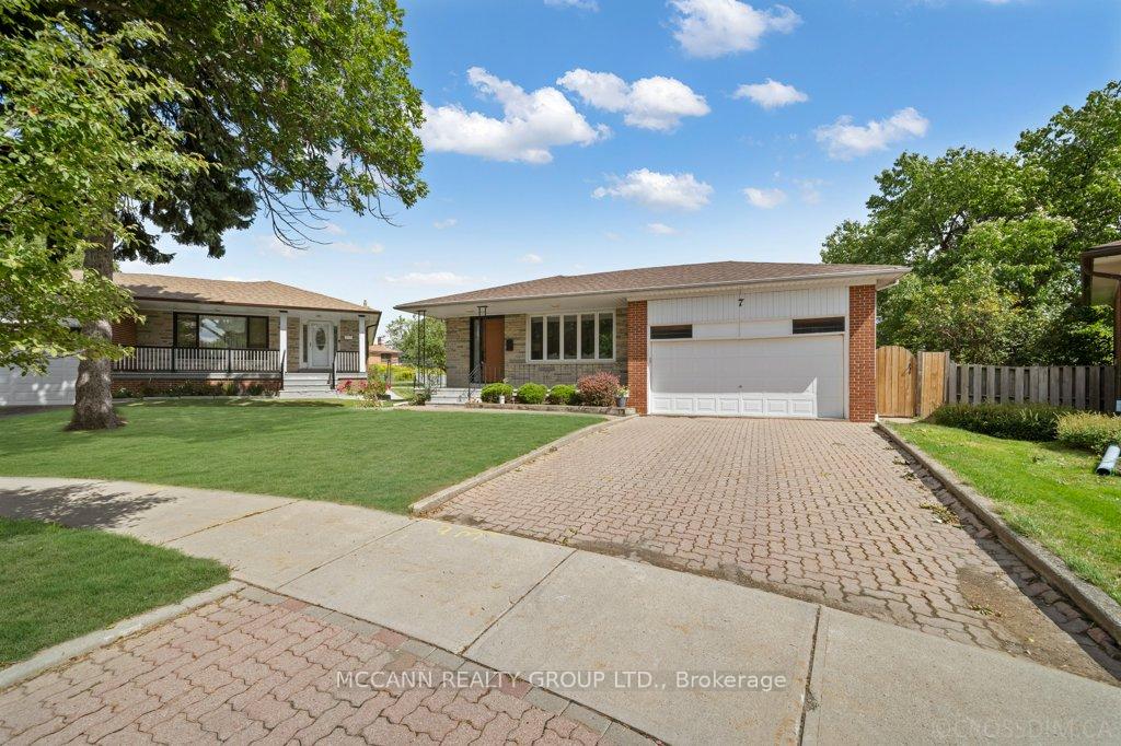 7-carswell-place-etobicoke-ontario-w12392495