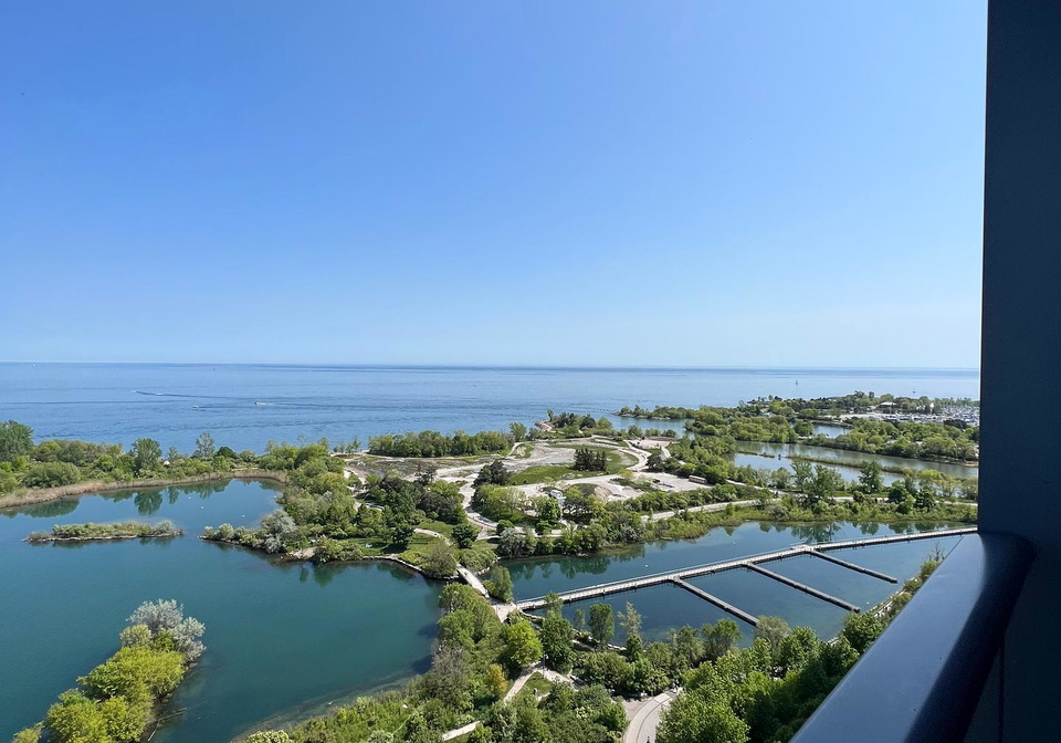 59-annie-craig-drive-etobicoke-ontario-w12392690