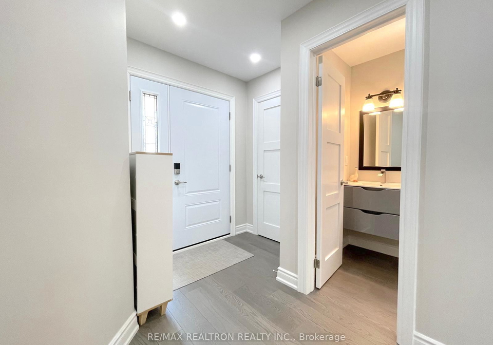 845-winterton-way-mississauga-ontario-w12393364