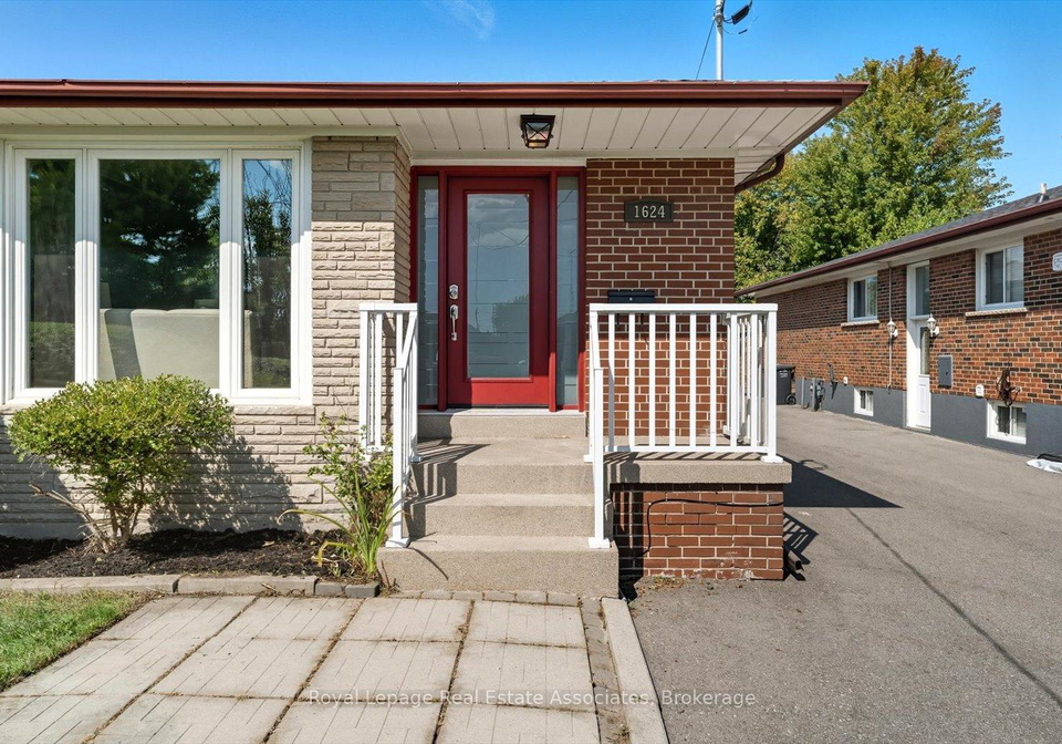 1624-coram-crescent-mississauga-ontario-w12393584