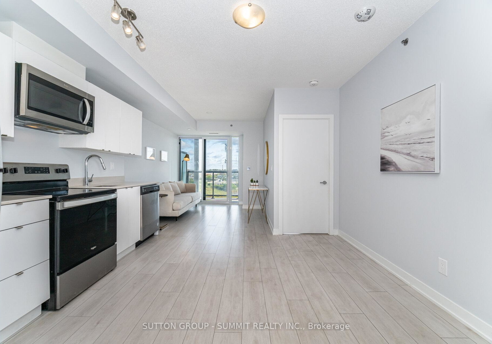 3200-dakota-common-burlington-ontario-w12393696