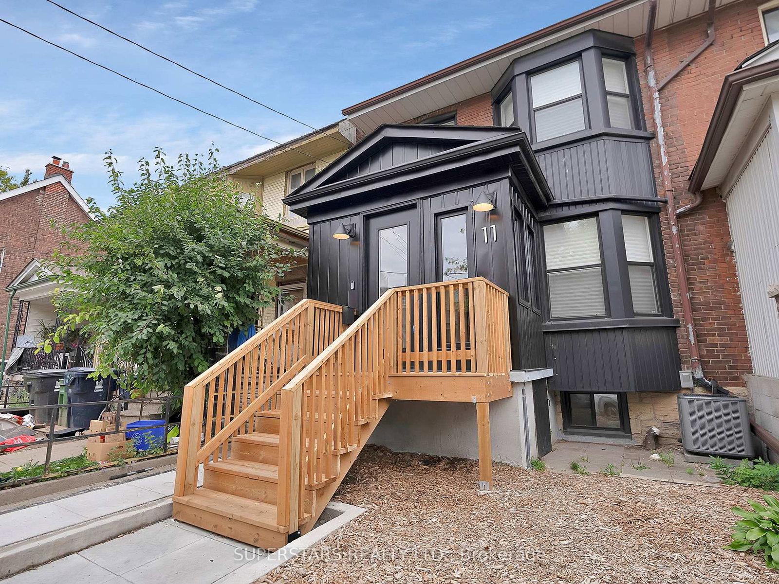 11-carling-avenue-toronto-ontario-w12393771