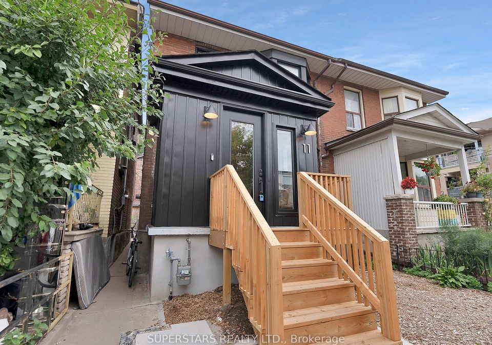 11-carling-avenue-toronto-ontario-w12393771