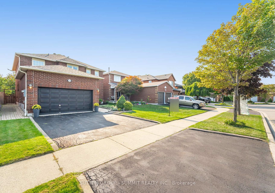 5205-swiftcurrent-trail-mississauga-ontario-w12393850