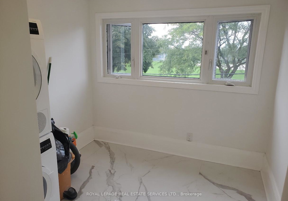 1300-lansdowne-avenue-toronto-ontario-w12393864
