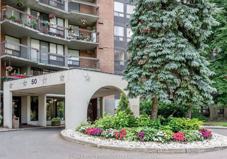 50-valley-boulevard-mississauga-ontario-w12394008
