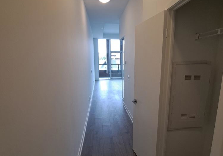 270-dufferin-street-toronto-ontario-w12394088
