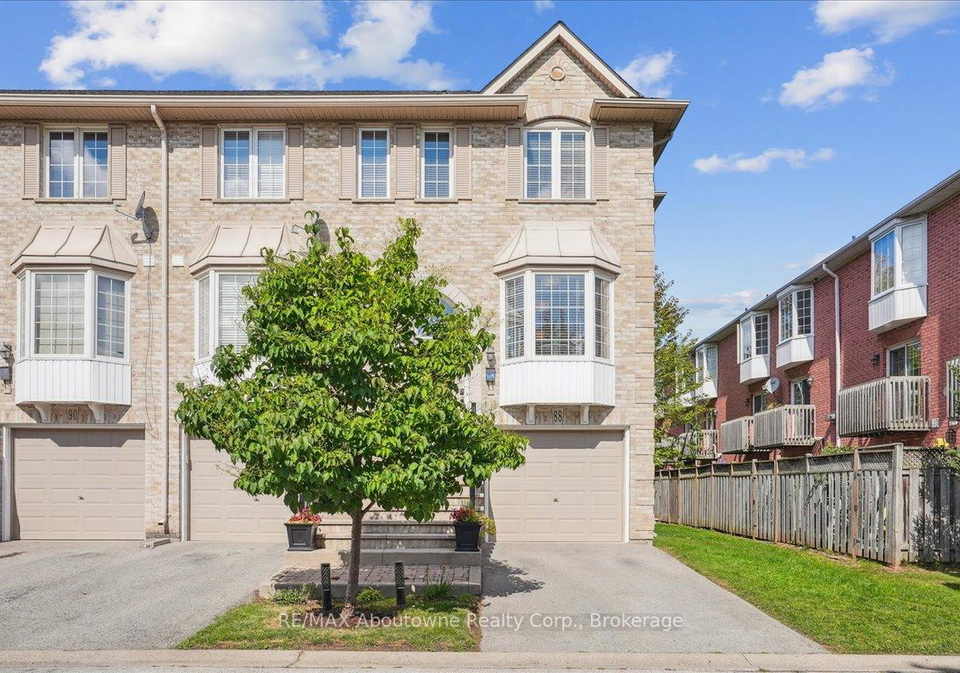 3480-upper-middle-road-burlington-ontario-w12394136