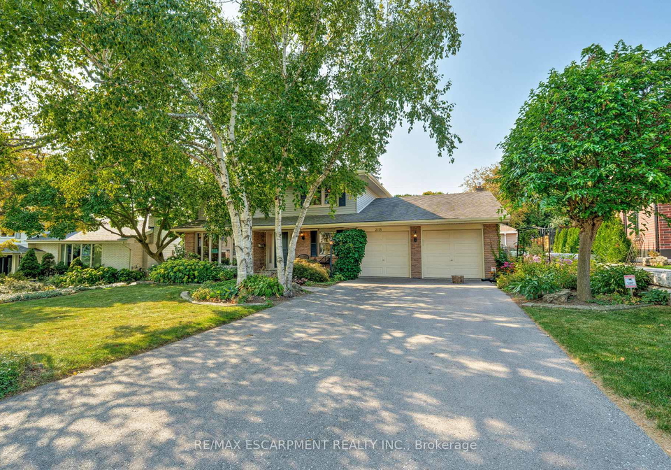 2118-agincourt-acres-burlington-ontario-w12394419