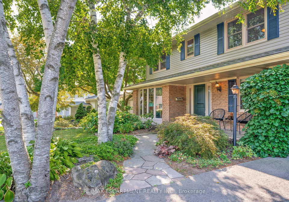2118-agincourt-acres-burlington-ontario-w12394419