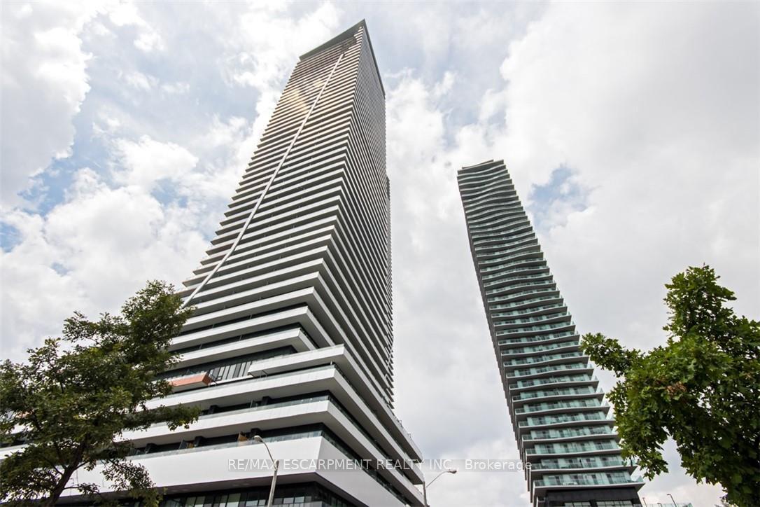 20-shore-breeze-drive-etobicoke-ontario-w12394432