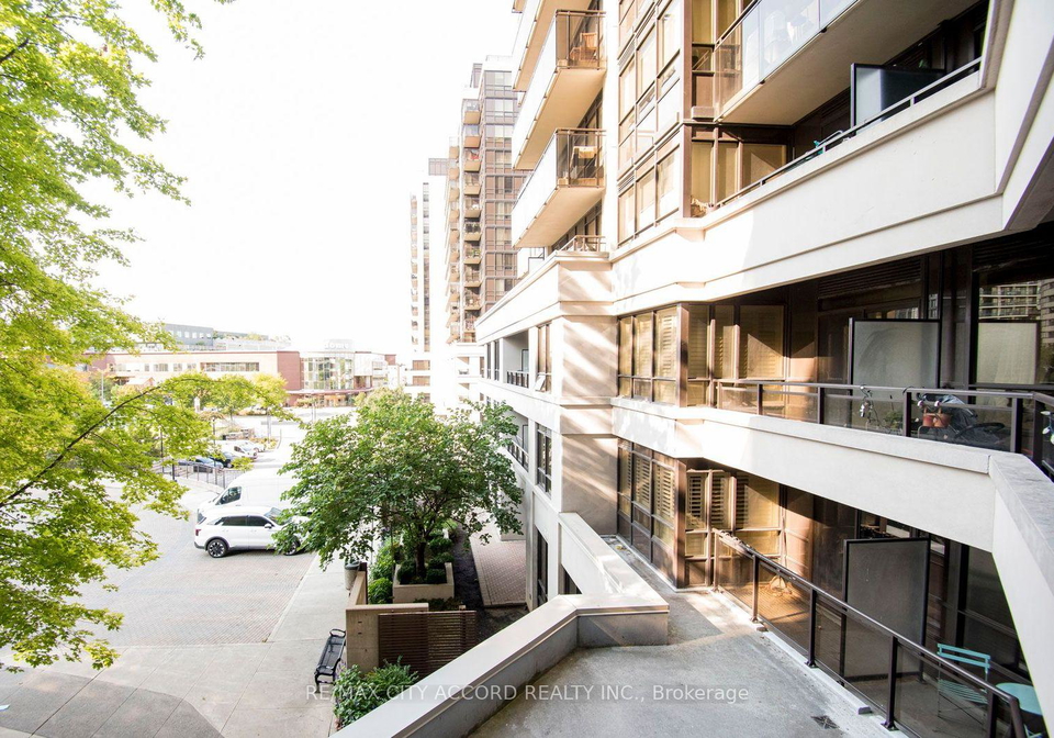 1060-sheppard-avenue-w-york-ontario-w12394497