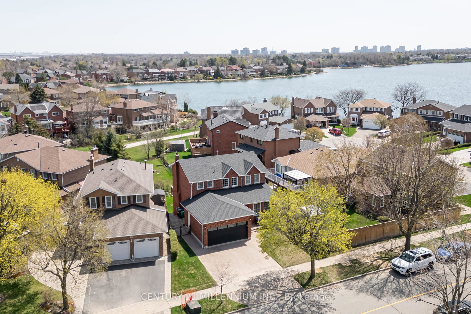 81-philosophers-trail-brampton-ontario-w12394586