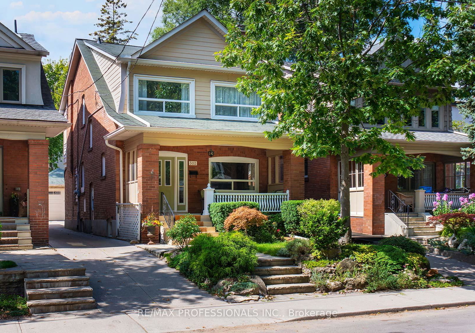 302-armadale-avenue-toronto-ontario-w12395225