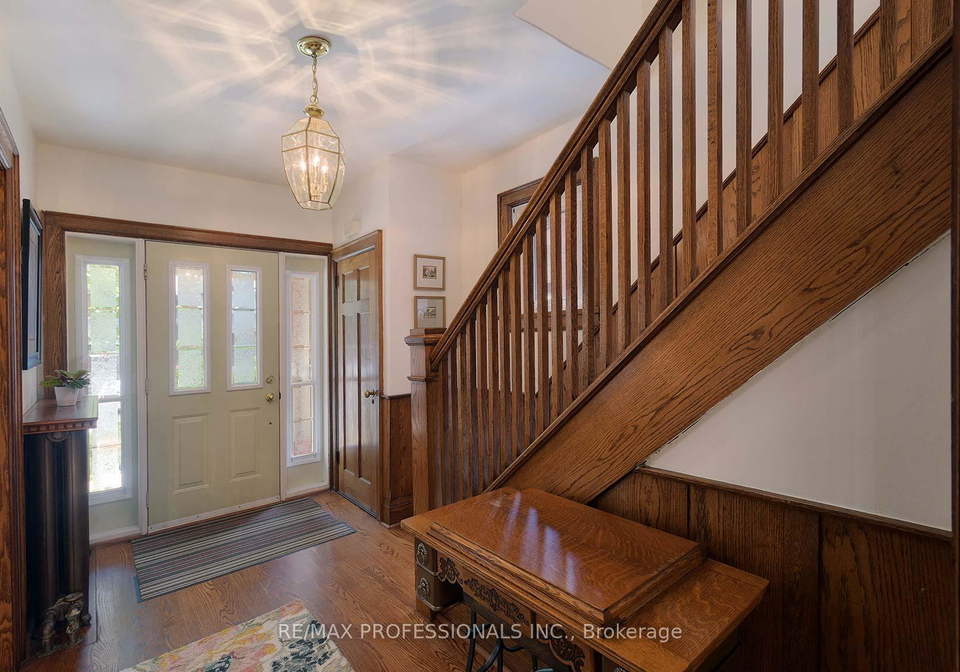 302-armadale-avenue-toronto-ontario-w12395225