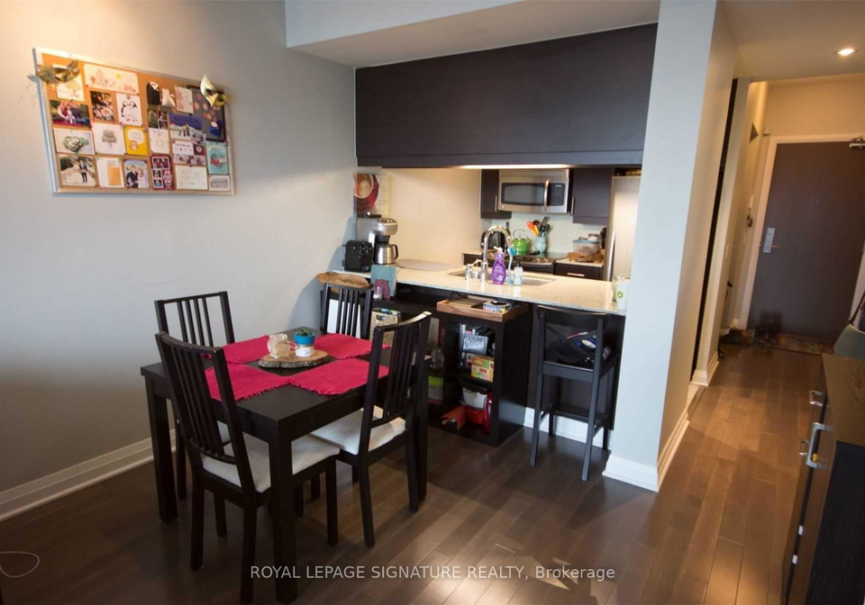 1055-southdown-road-mississauga-ontario-w12395509