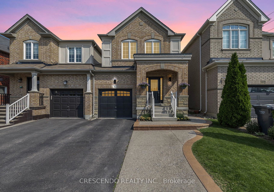 42-napoleon-crescent-brampton-ontario-w12395535