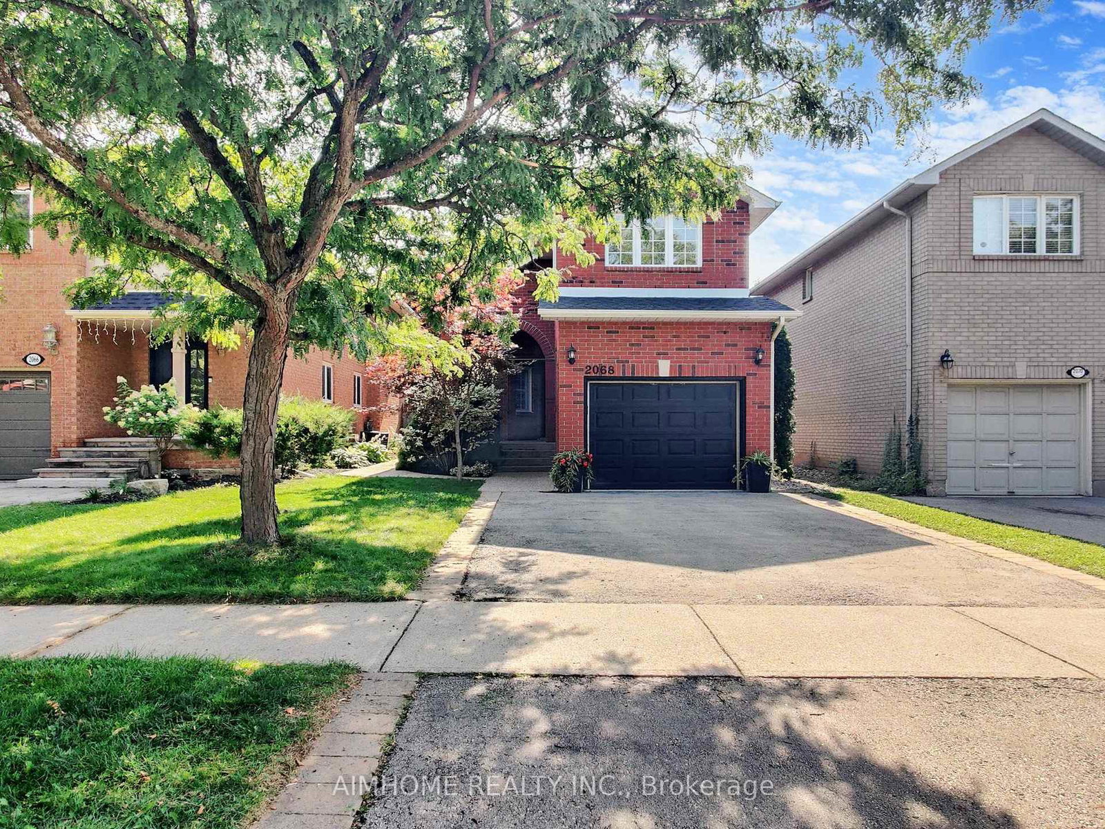 2068-westmount-drive-oakville-ontario-w12395615