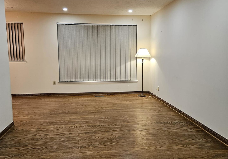 28-pergola-road-etobicoke-ontario-w12395716