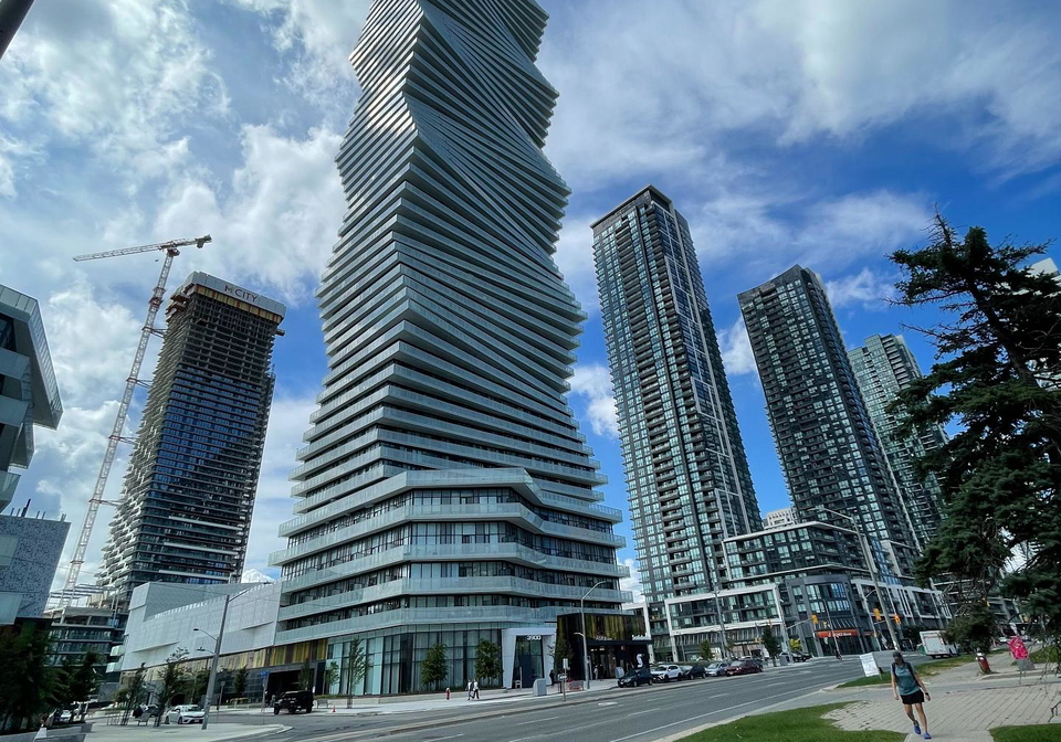 3900-confederation-parkway-mississauga-ontario-w12395831