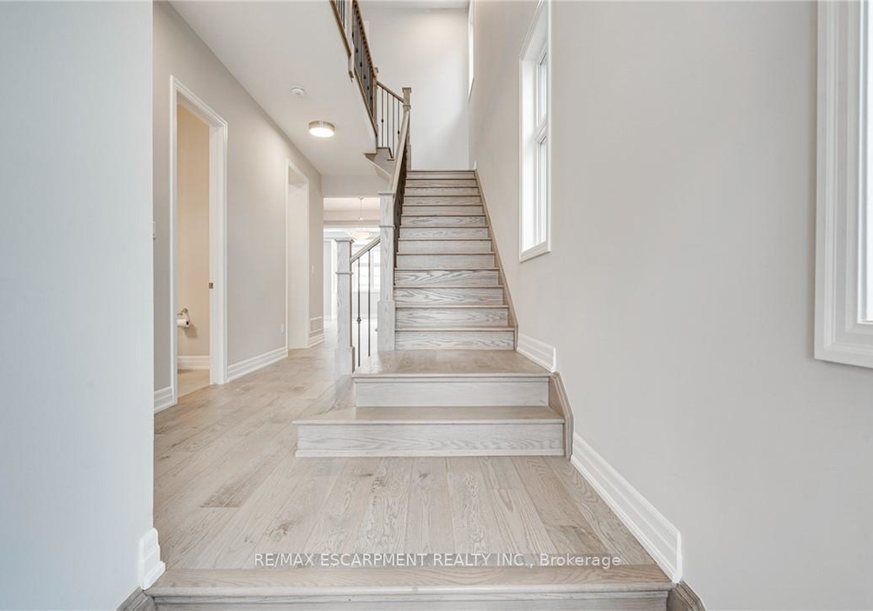 3041-william-cutmore-boulevard-oakville-ontario-w12395837