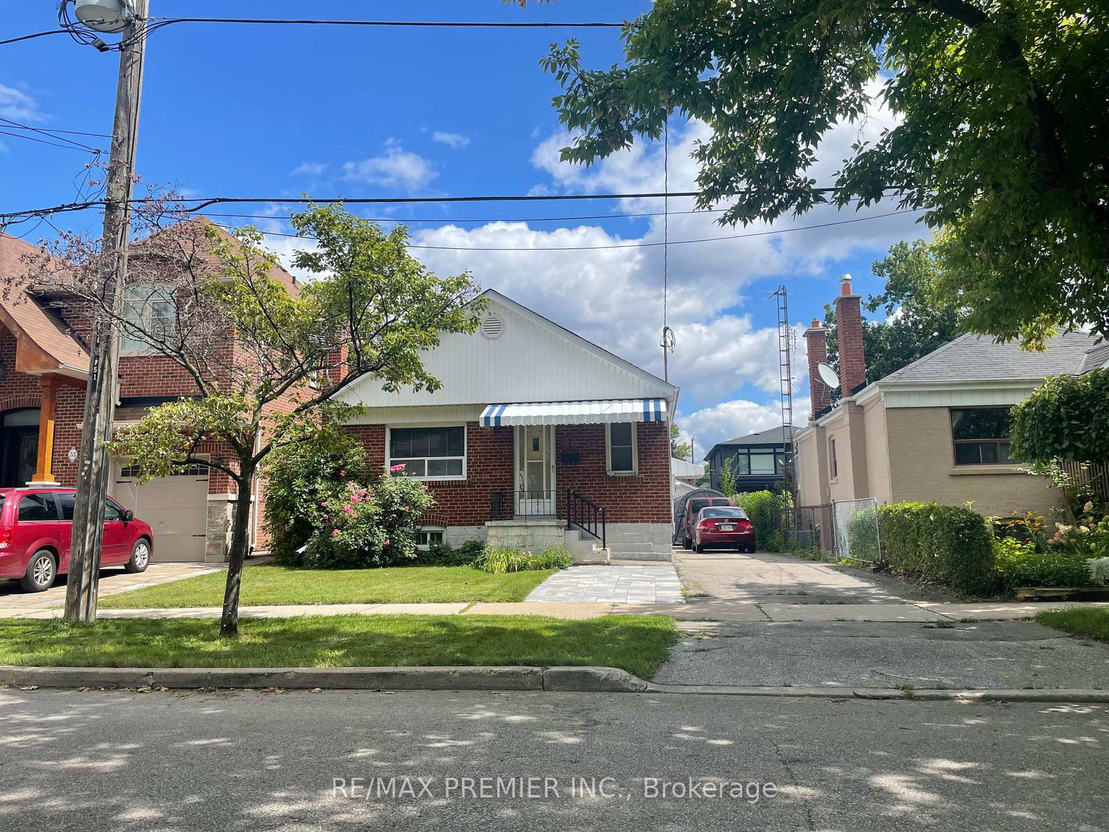 51-portage-avenue-north-york-ontario-w12395846