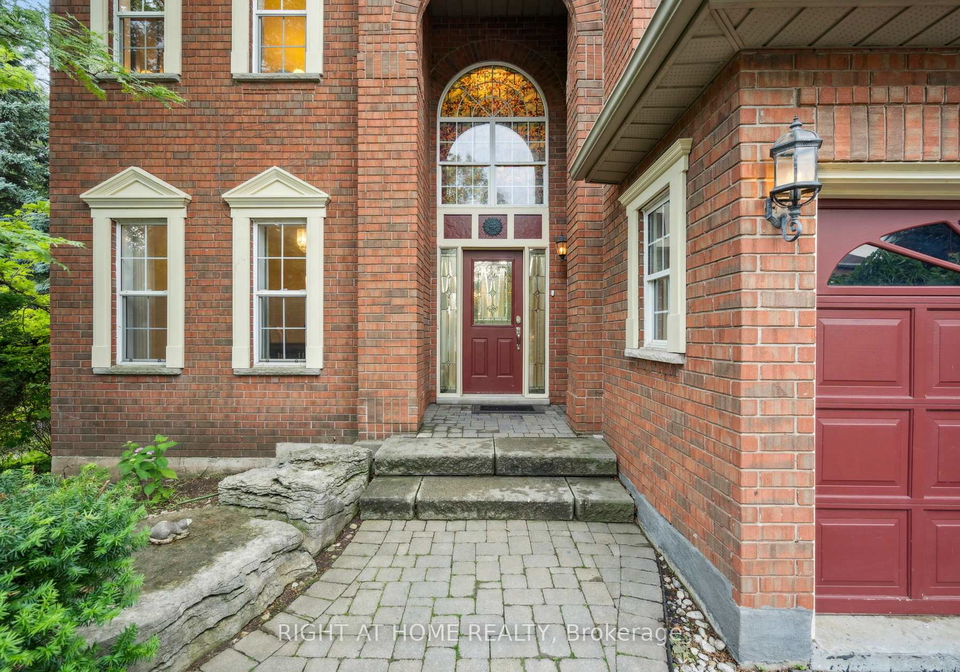 2322-woodridge-way-oakville-ontario-w12395884