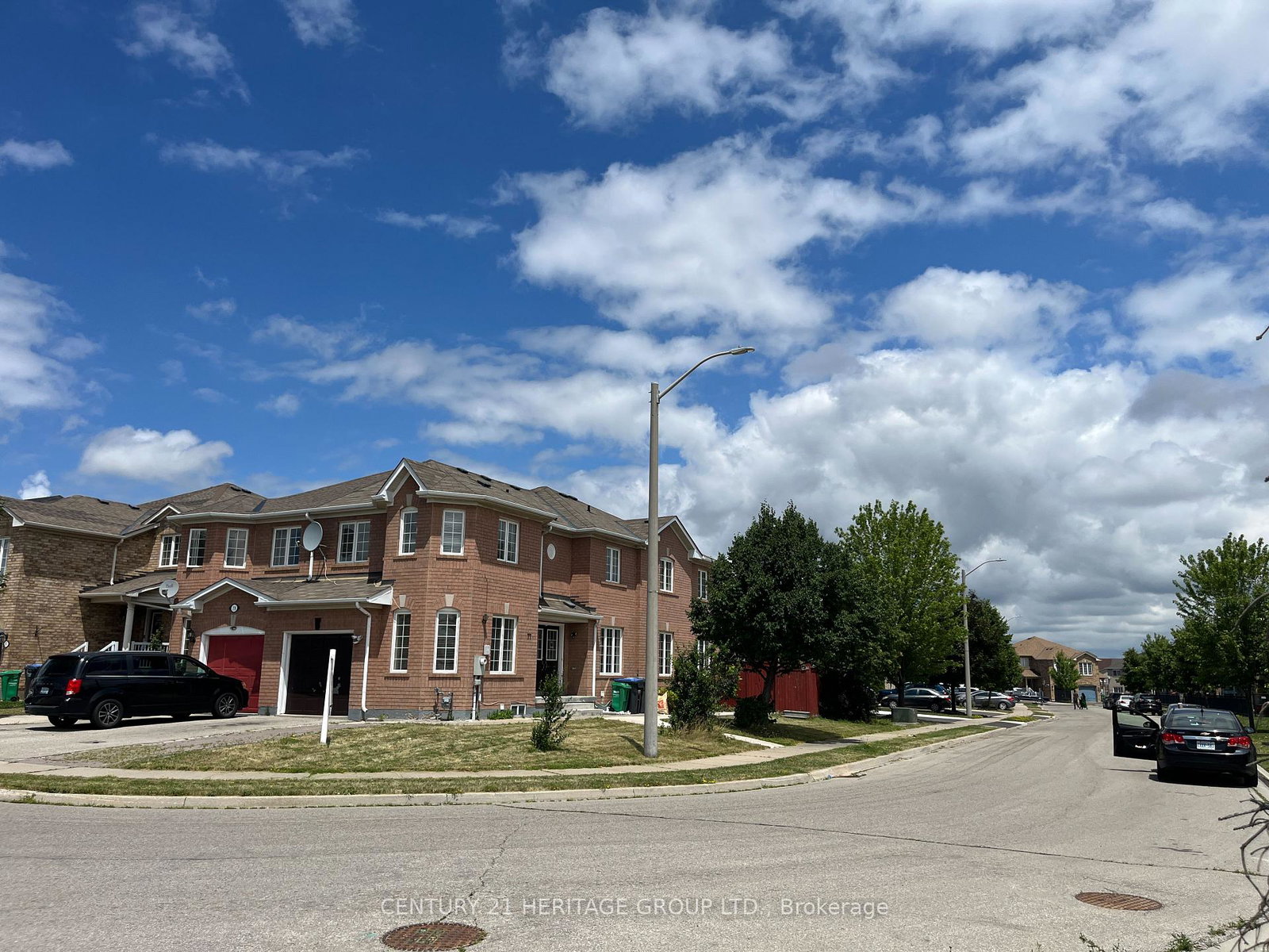 77-vauxhall-crescent-e-brampton-ontario-w12395923
