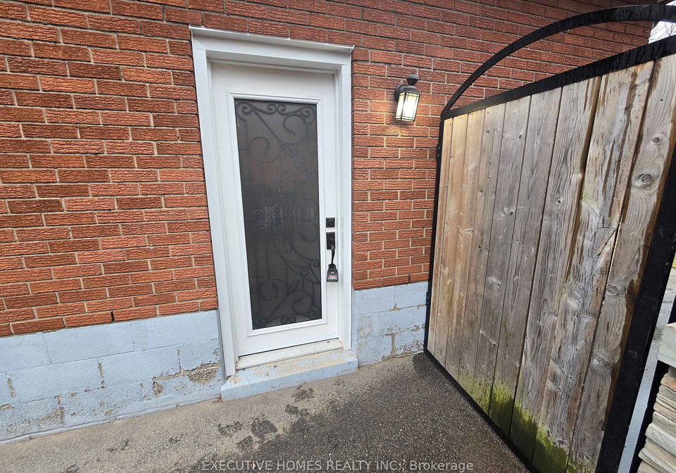 5382-spruce-avenue-n-burlington-ontario-w12395941