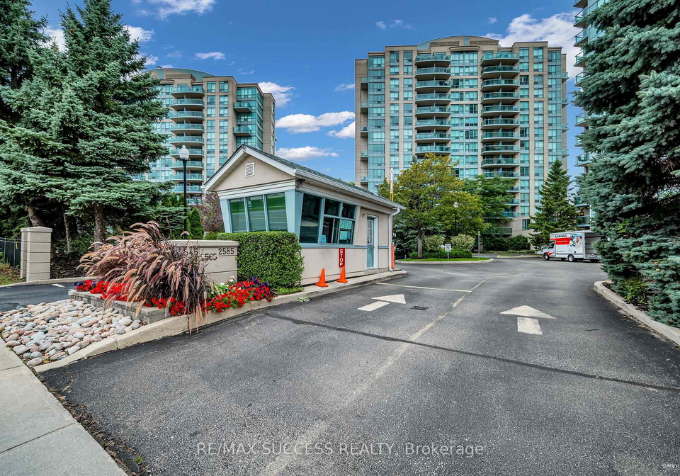 2565-erin-centre-boulevard-mississauga-ontario-w12396034