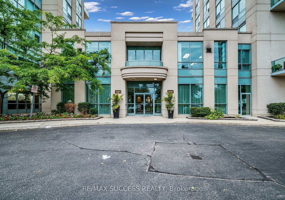 2565-erin-centre-boulevard-mississauga-ontario-w12396034