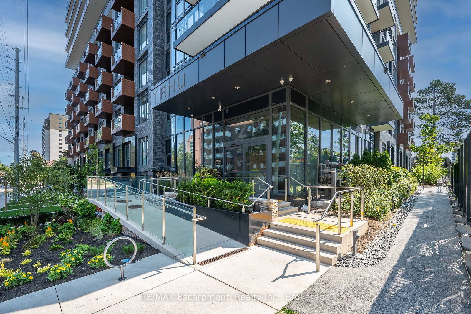 21-park-street-e-mississauga-ontario-w12396228