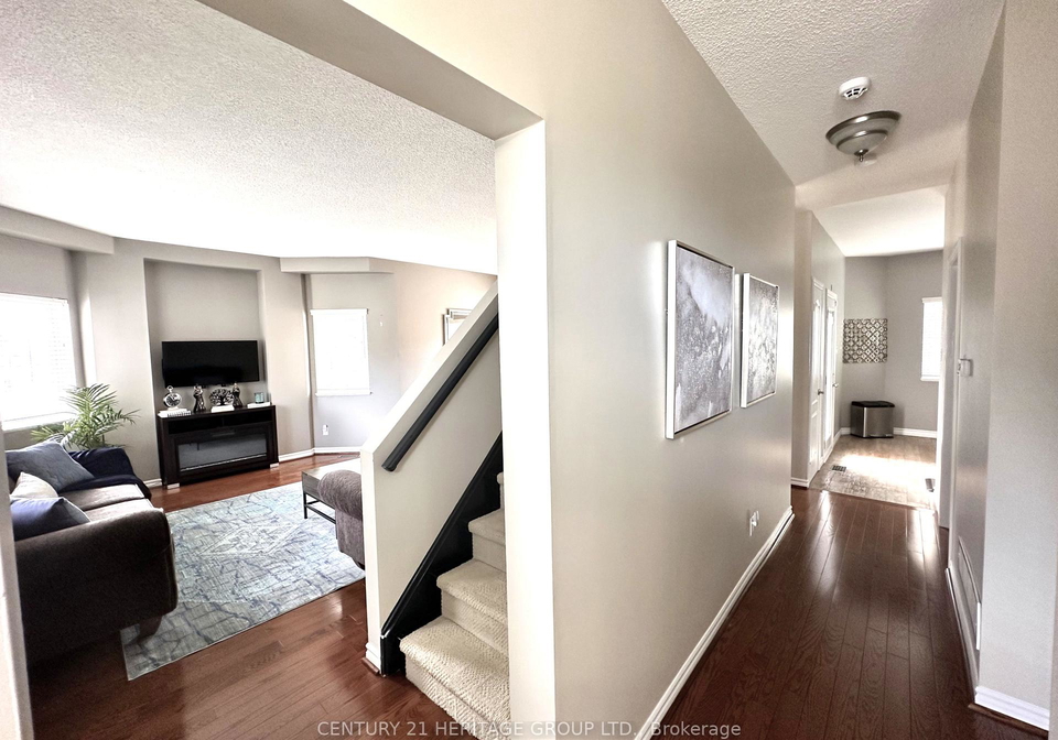1-tower-gate-brampton-ontario-w12396480