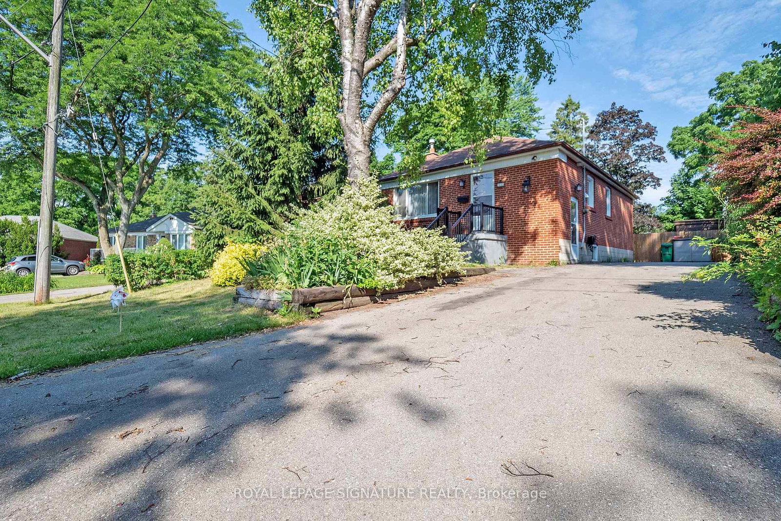 559-drymen-crescent-mississauga-ontario-w12396554