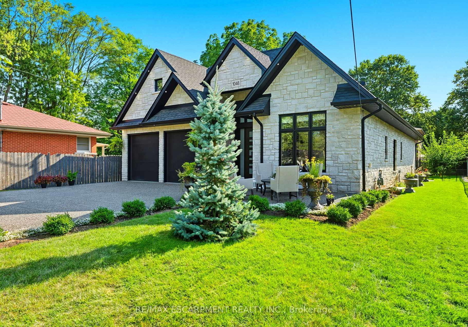 1048-dovercourt-avenue-burlington-ontario-w12396881