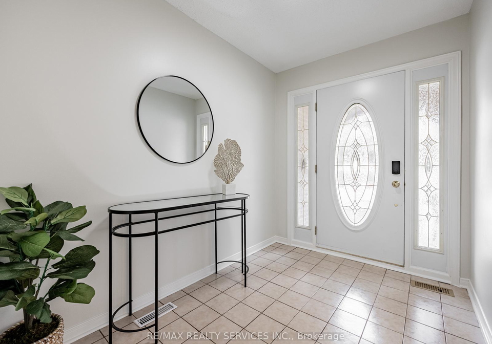 9-garview-court-etobicoke-ontario-w12397357