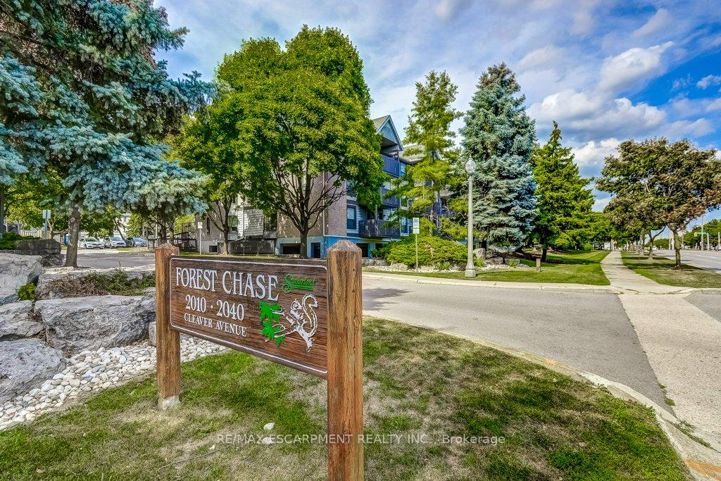 2020-cleaver-avenue-burlington-ontario-w12397694