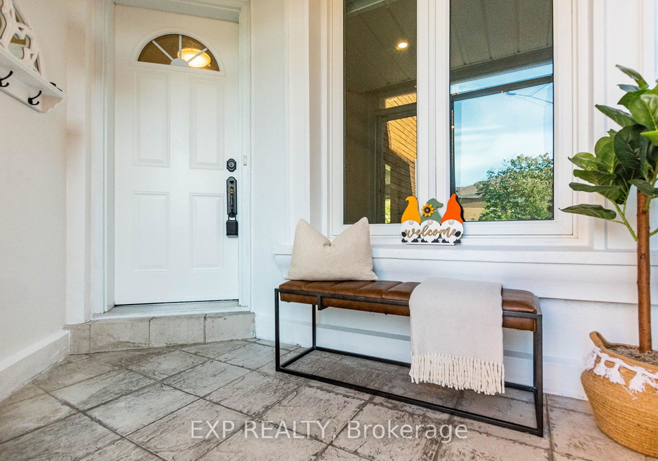 6747-bansbridge-crescent-mississauga-ontario-w12397795