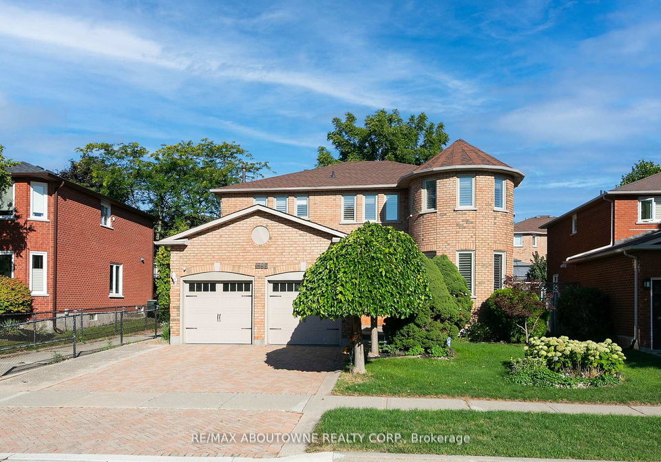 1398-winterbourne-drive-oakville-ontario-w12397853